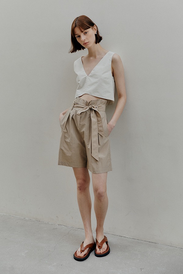 [21SS] Belted Two-Tuck Shorts  (JUSS301-70)