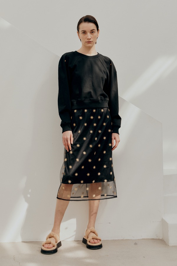 [21SS] Gold Star Embroidery Skirt (JUSK101)